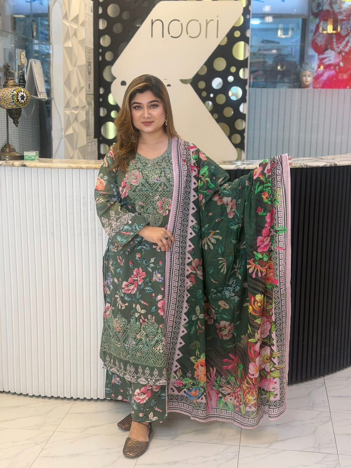 Classic Three Pieces | Noori Fashion